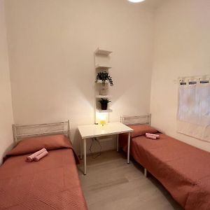 Habitación con 2 Camas Individuales